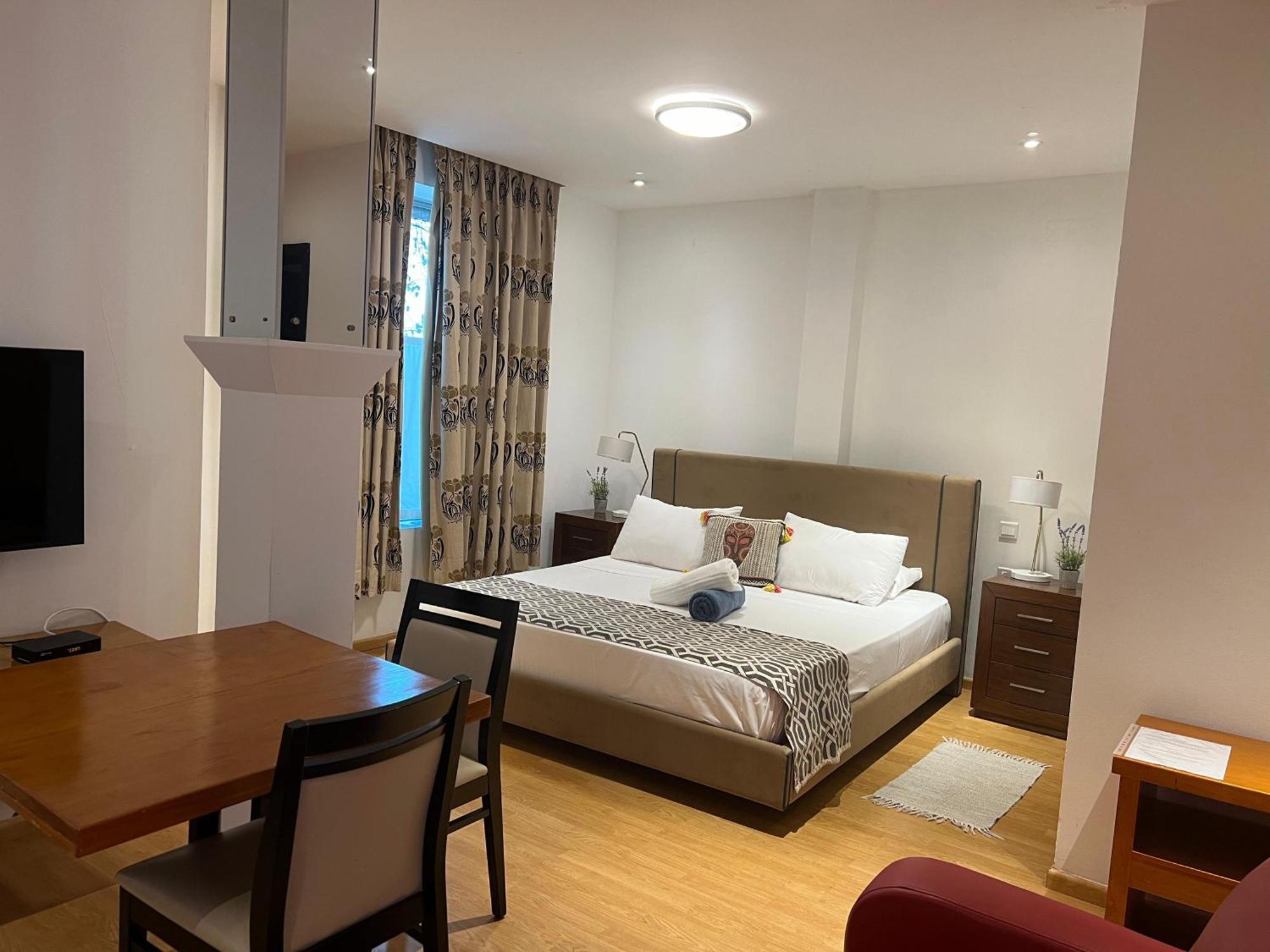 Art House Hotel ลูอันดา ภายนอก รูปภาพ
